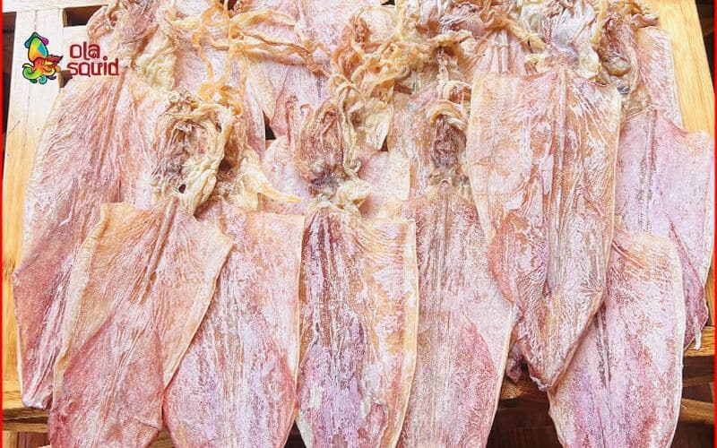 Đóng kín túi zip, hút chân không hoặc để trong ngăn đông giúp mực giữ được độ ngon lâu hơn