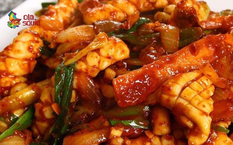 Mực 1 nắng làm gì ngon? Gợi ý 7 món ngon dễ làm tại nhà 3 Mực 1 nắng xào chua ngọt hấp dẫn khó cưỡng