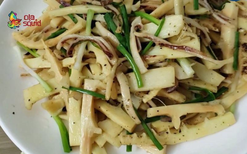 Râu mực khô làm món gì ngon? Gợi ý 6 món ăn hấp dẫn 3 Cách làm món râu mực khô xào măng thơm ngon