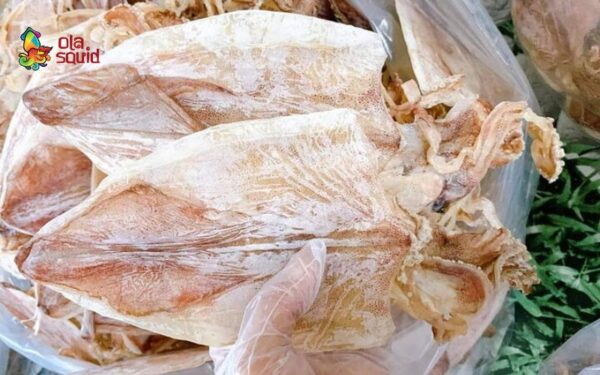 Khô mực có thể chế biến thành các món ăn ngon hoặc làm quà tặng