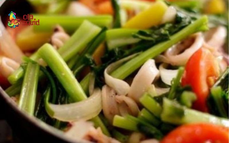 Cách chế biến mực khô xào dứa thơm lừng, siêu ngon 3 Khô mực xào với dứa, cần tây ăn cực đưa cơm
