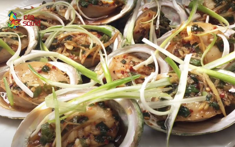 Bào ngư làm món gì ngon? Top 12 món từ bào ngư bổ dưỡng 6 Bào ngư có thể hấp với hành, gừng hoặc sả