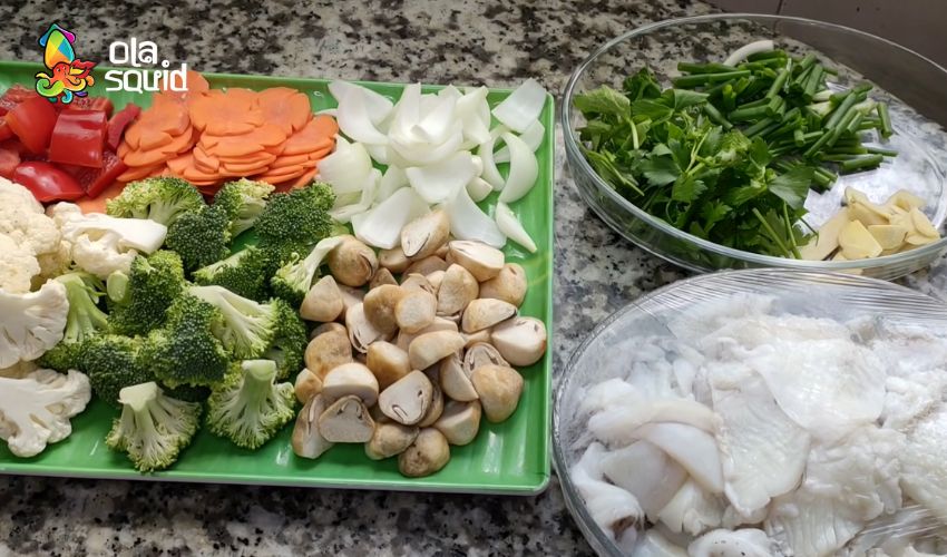 Cách làm mực né rau củ ngon bùng vị với công thức cực dễ 1 Nguyên liệu cần chuẩn bị cho món mực né