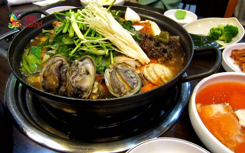 Bào ngư làm món gì ngon? Top 12 món từ bào ngư bổ dưỡng 14 Lẩu bào ngư ngọt thanh