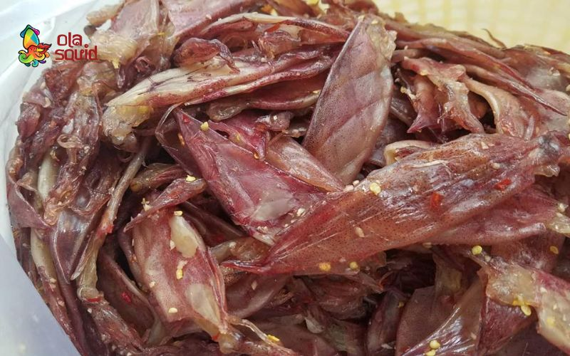 Mực cơm khô là gì? Giá bán và cách bảo quản đúng chuẩn 4 Chọn mực cơm khô dựa trên màu sắc, mùi thơm, độ khô và không tẩm hóa chất