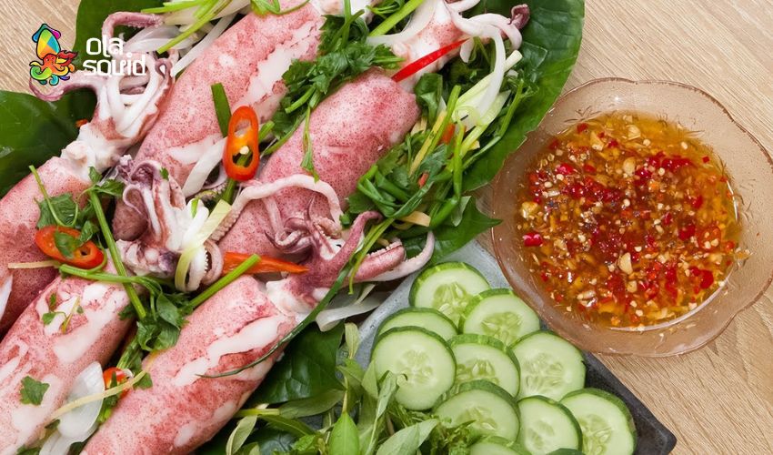 Cách làm mực hấp lá lốt siêu ngon, chuẩn vị quê nhà 6 Cách thưởng thức và bảo quản Mực hấp lá lốt