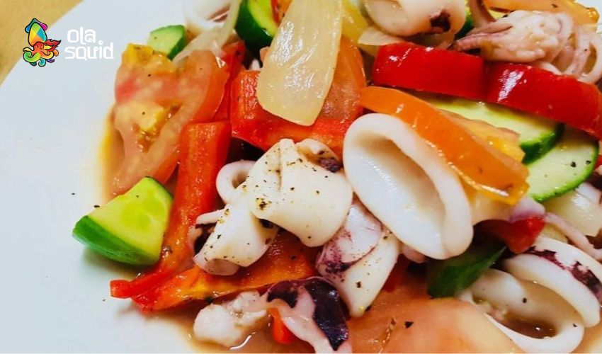 Cách làm mực xào rau củ ngon giòn ai ăn cũng mê 7 Mực xào dưa leo cà chua