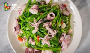 Làm sao để mực không bị dai khi xào?