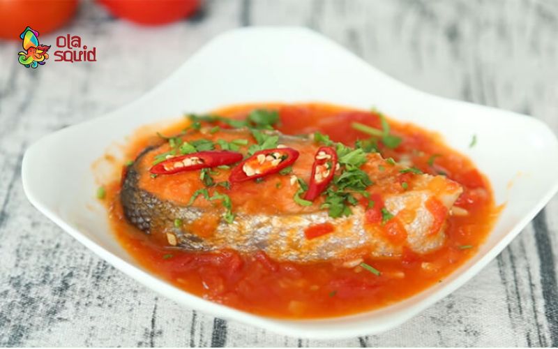 Cá bớp làm món gì ngon? Top 16 công thức chế biến hấp dẫn 15 Cá bớp sốt cà chua đậm vị