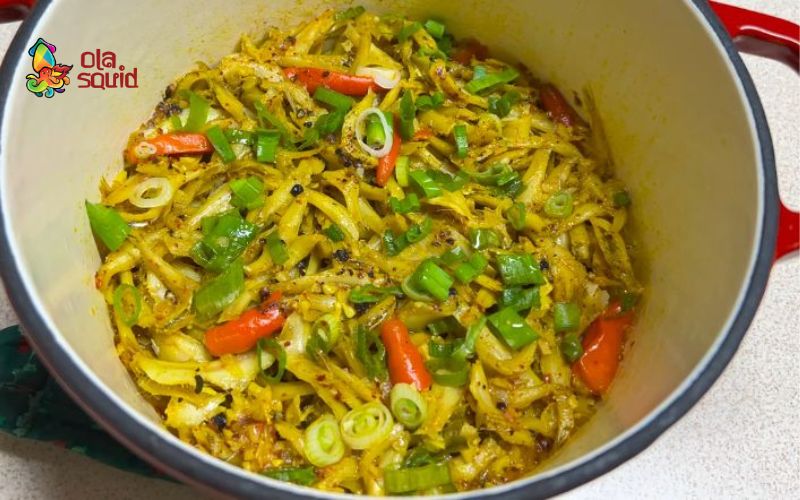 Cá cơm làm món gì ngon? Gợi ý 17 món ăn đơn giản 2 Cá cơm làm món gì ngon? Cá cơm kho nghệ dân dã