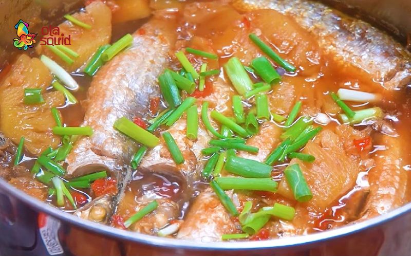 Cá đối làm món gì ngon? Khám phá 11 món ăn hấp dẫn 4 Cá đối kho dứa chuẩn vị
