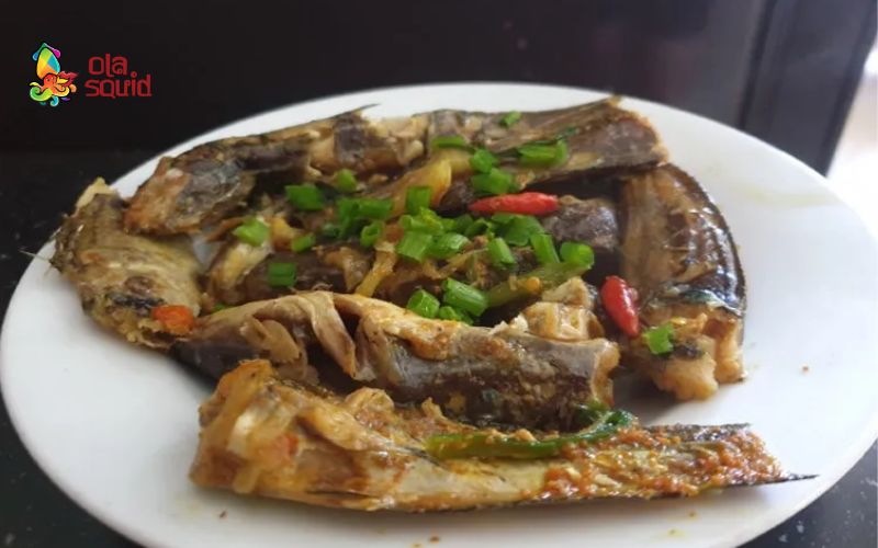 Cá ngát làm món gì ngon? Top 11 món ngon siêu đưa cơm 7 Cá ngát kho nghệ đậm đà