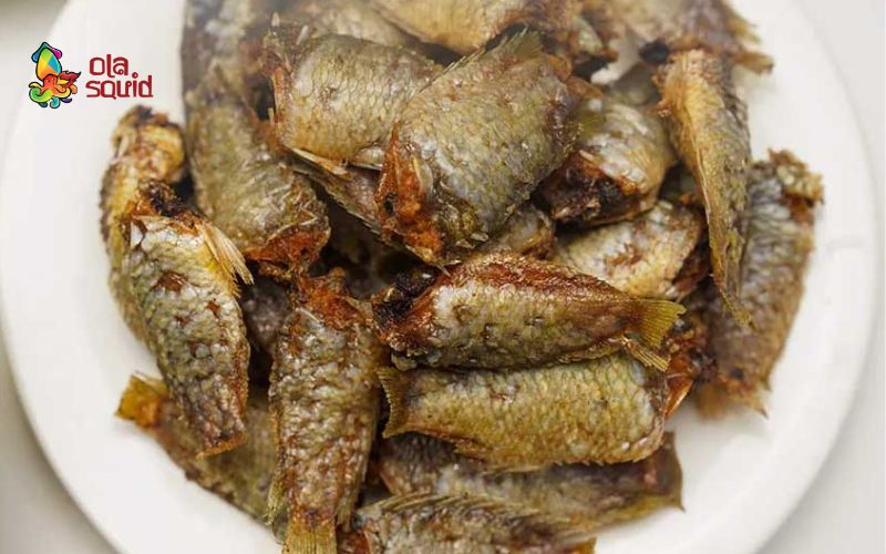 Cá rô đồng làm món gì ngon? Gợi ý 8 cách chế biến thơm ngon 2 Cá rô đồng làm món gì ngon? Gợi ý món cá rô đồng chiên giòn