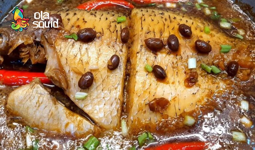 Cá tai tượng làm món gì ngon? 11 món ăn bổ dưỡng từ cá tai tượng 5 Cá tai tượng chưng tương thơm mềm