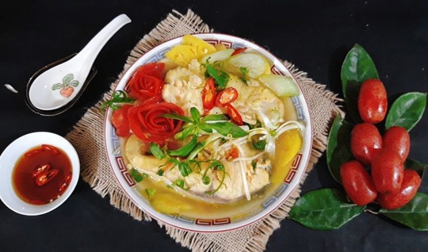 Cá hồng biển làm món gì ngon? 10 món ngon bổ dưỡng từ cá hồng 4 Cá hồng biển nấu canh chua