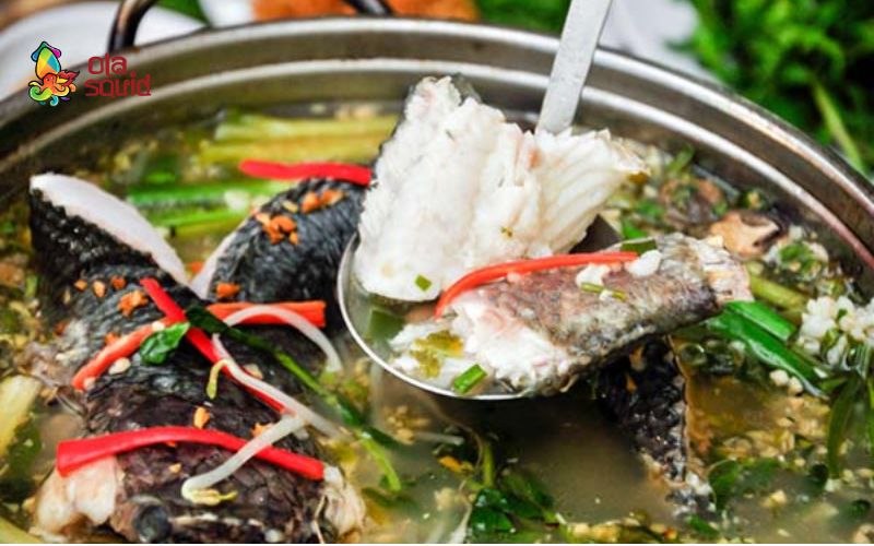 Cá lóc làm món gì ngon? Tổng hợp các công thức dễ làm 11 Lẩu cá lóc chua cay chuẩn vị