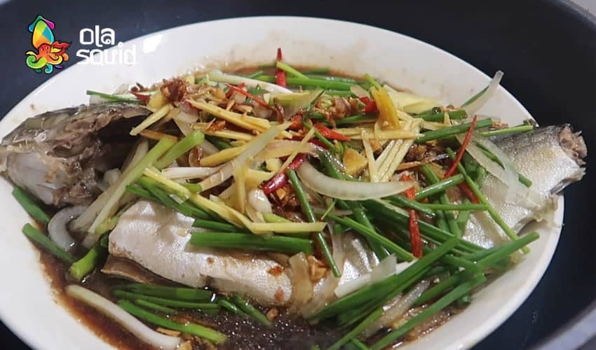 Bật mí cách làm cá hấp xì dầu chuẩn vị, không bị tanh 5 Cá hấp xì dầu kiểu Trung Quốc