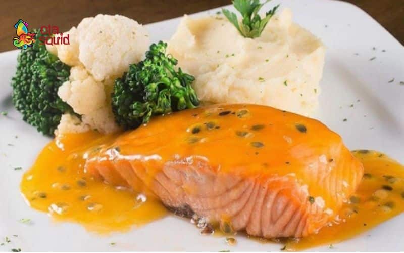 Cá hồi làm gì ngon? Gợi ý 15 món hấp dẫn không thể bỏ qua 11 Cá hồi sốt chanh leo đậm đà