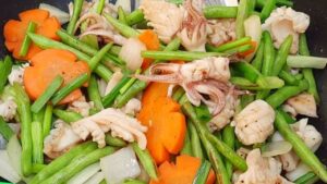 Crispy, Sweet, and Fragrant Stir-Fried Squid with Green Beans Recipe