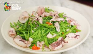 Crispy Stir-Fried Squid and Water Spinach: Tips for Tender, Non-Chewy Results