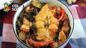 2 công thức làm cá kho dưa chua đậm đà