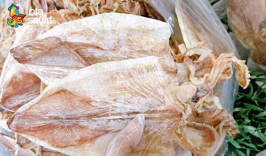 Mực khô Hạ Long là gì? Cập nhật giá và địa chỉ mua uy tín 8 Nên ưu tiên chọn mua mực khô trực tiếp hoặc mua online tại các địa chỉ uy tín