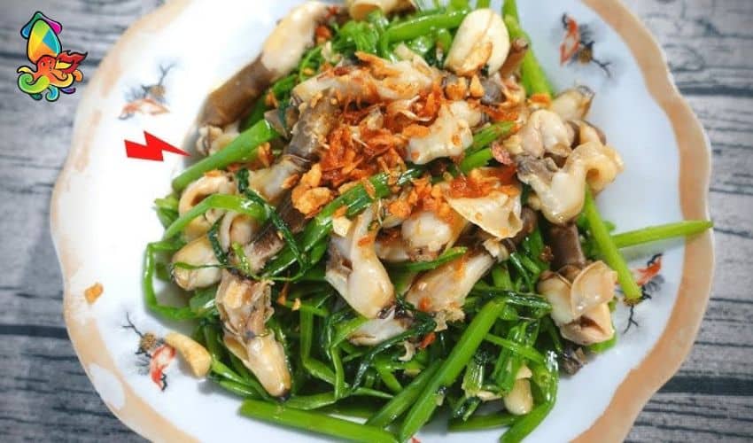 What is a Geoduck? Characteristics, Nutritional Value, and Preparation Methods 8 Stir-fried geoduck with water spinach - a dish balanced between protein and fiber