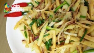 Cách làm mực khô xào măng tươi ngon lạ miệng