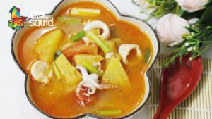 Cách nấu canh chua mực thanh mát