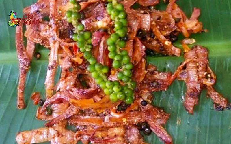 Cách làm khô mực chiên nước mắm hành tây chuẩn vị, giòn ngon 7 Khô mực cháy tiêu lạ miệng