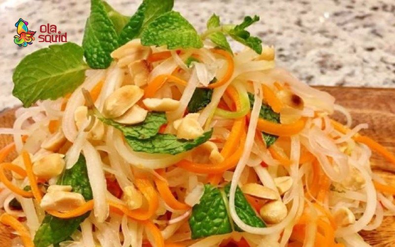 Cách làm gỏi mực khô đu đủ giòn ngon, đúng vị 5 Bạn không nên trộn gỏi quá sớm nếu chưa ăn liền