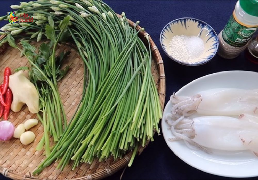 Cách làm mực xào bông hẹ giòn ngọt, thơm ngon 1 Nguyên liệu làm món mực xào bông hẹ