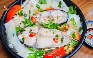 Cách làm măng chua nấu cá hú
